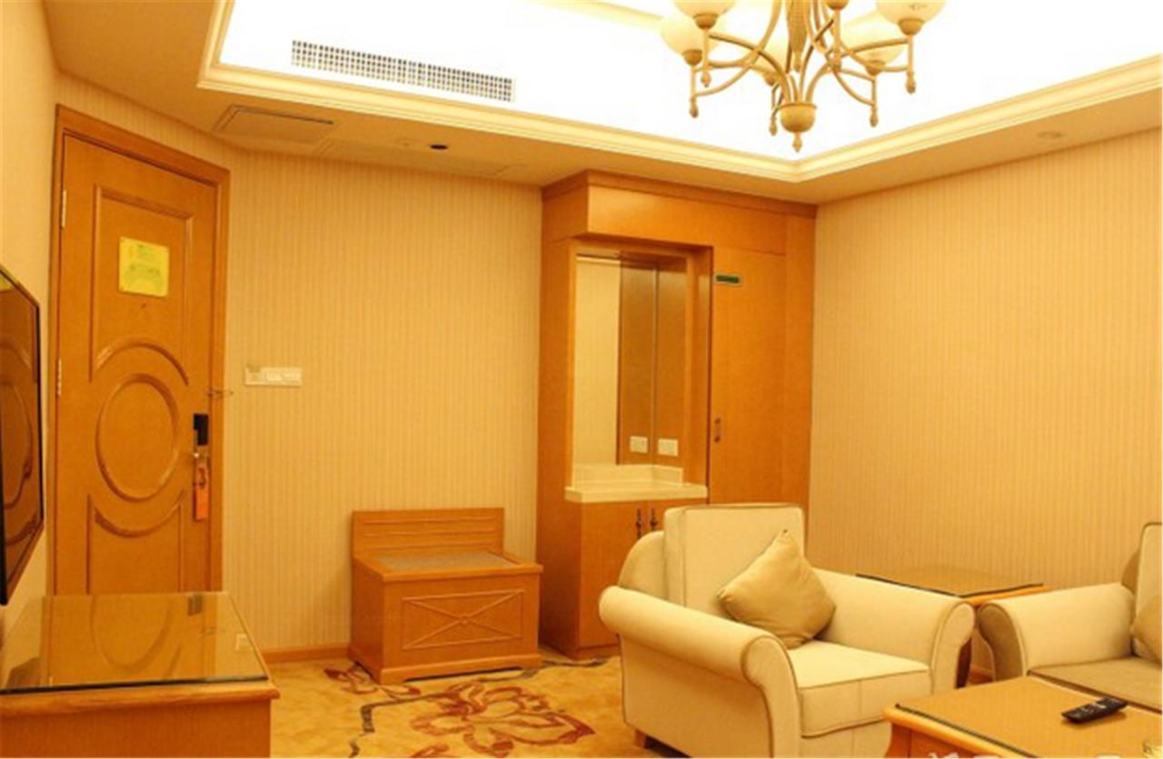 Vienna Internation Hotel Shenzhen Guanlan Guanguang Road Экстерьер фото