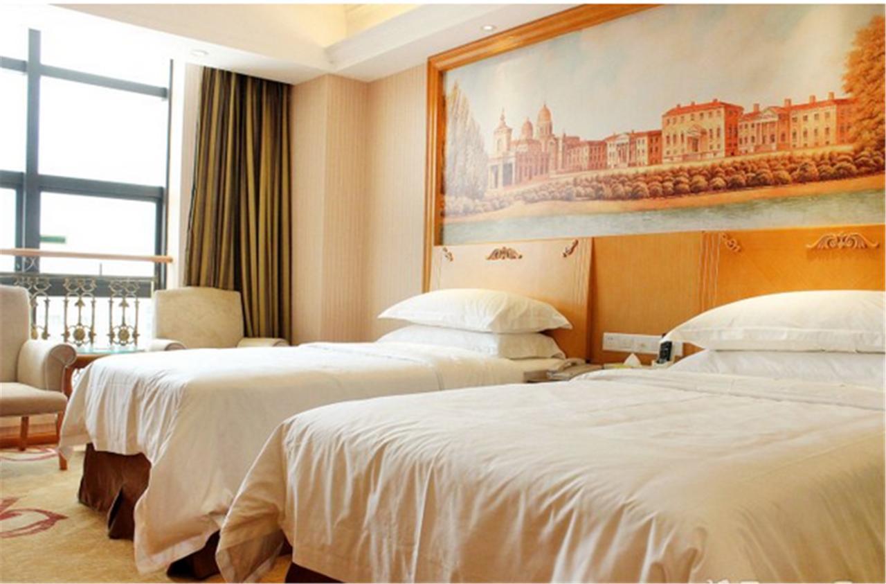 Vienna Internation Hotel Shenzhen Guanlan Guanguang Road Экстерьер фото