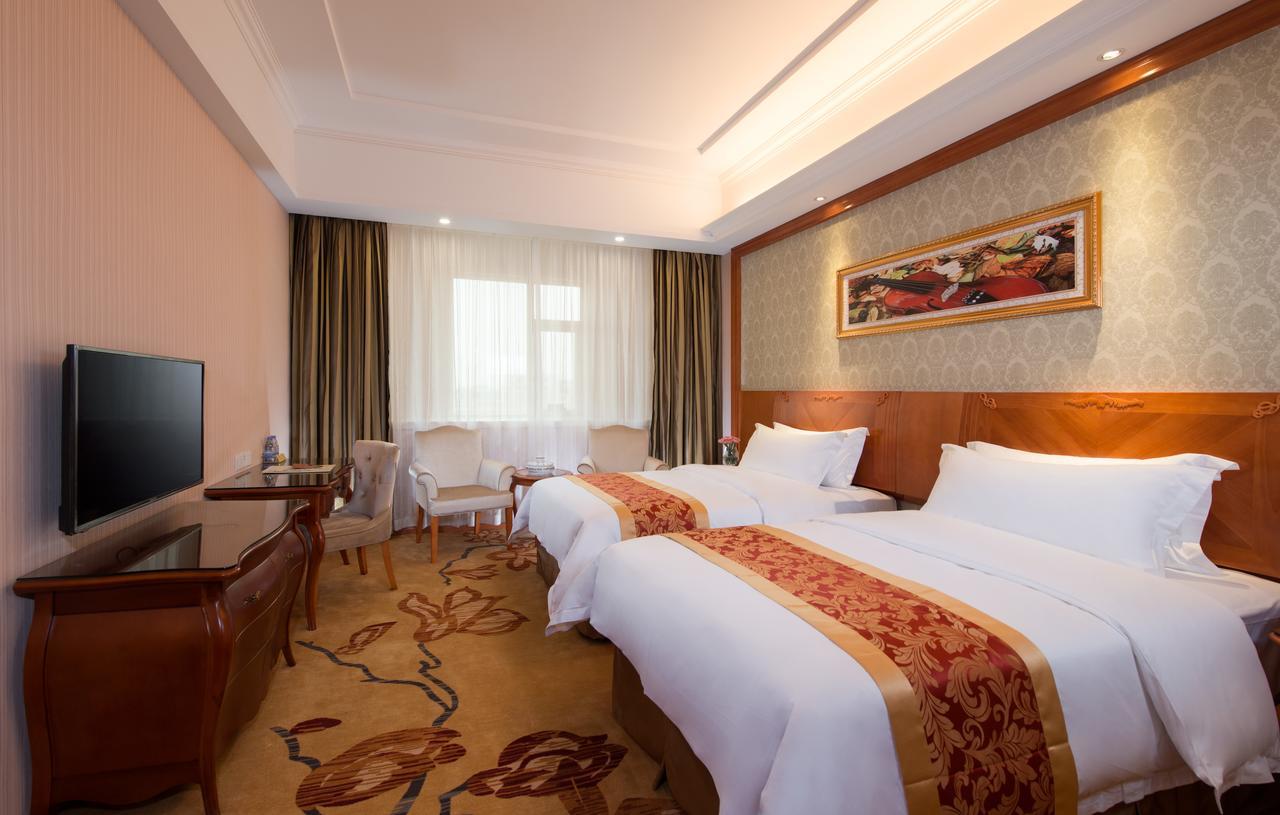 Vienna Internation Hotel Shenzhen Guanlan Guanguang Road Экстерьер фото